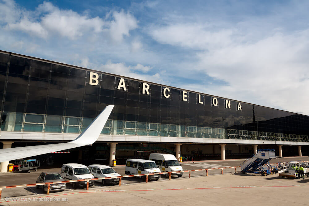 Как добраться из аэропорта Барселоны до центра - FREETURIST
