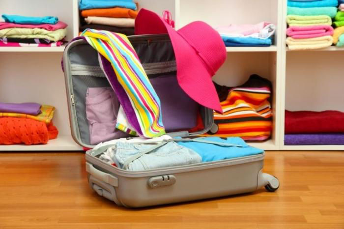 Как правильно собрать чемодан в путешествие?