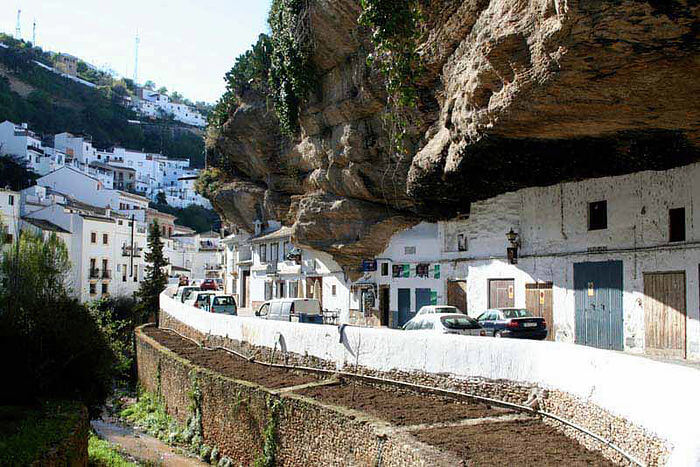 Сетениль-де-лас-Бодегас, Кадис, Испания, ТОП-10 необычных городов мира со всего света - FREETURIST