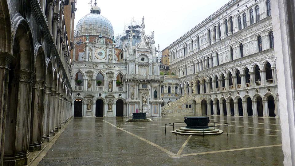Дворец Дожей – самая популярная достопримечательность Венеции