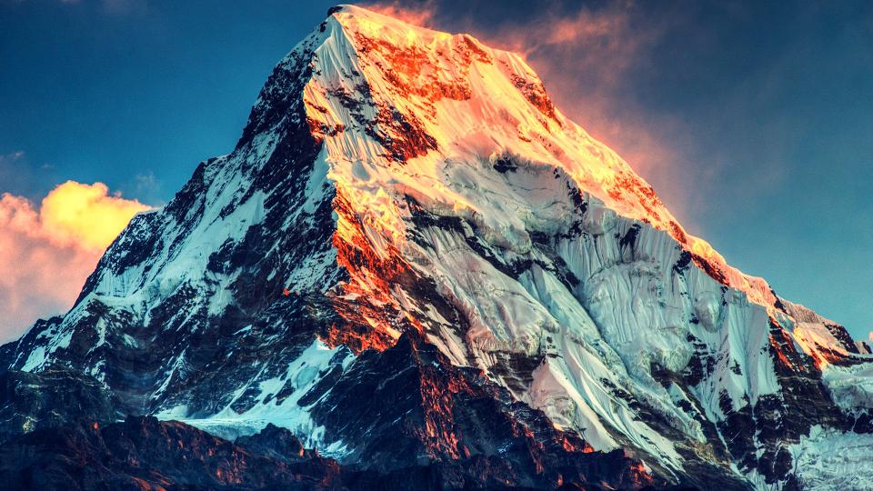 Эверест: опасность или адреналин